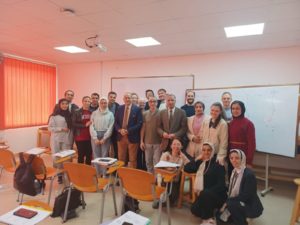جامعة هليوبوليس تستعرض احدث طرق العلاج العالمية لإعوجاج العمود الفقرى(الجنف)