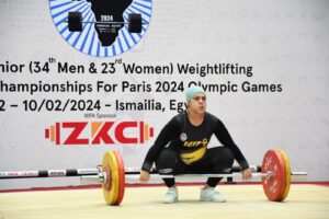 وزير الرياضة يشهد منافسات البطولة الافريقية لرفع الأثقال المؤهلة لدورة الألعاب الأولمبية