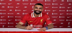 نادي ليفربول الأنجليزي يعلن تمديد عقد النجم المصري “محمد صلاح” رسميًا