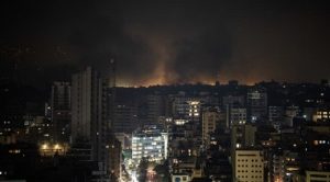 لبنان يطلق صواريخ وجيش الاحتلال الإسرائيلي يُفعّل حالة الإنذار .. بعد الاعتداء على مصلين بالأقصى