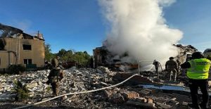 مقتل شخص وإصابة 49 شخصا جراء هجوم روسي على خاركيف الأوكرانية