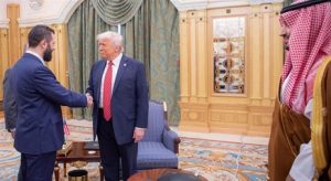 الرئيس الأمريكي “ترامب” يكشف موقف الرئيس السوري الانتقالي “أحمد الشرع” من التطبيع مع إسرائيل