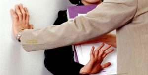 شكوى طالبات تكشف عن واقعة تحرش مروعة في مدرسة بمحافظة الوادي الجديد