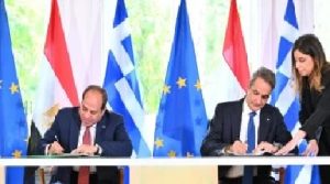الرئيس “السيسى” ورئيس وزراء اليونان يوقعان إعلان الشراكة الاستراتيجية بين البلدين