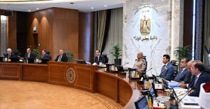 مجلس الوزراء يوافق على ترخيص سيارات الميني فان 7 ركاب بالمدن الجديدة