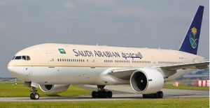 هبوط اضطراري في مطار القاهرة الدولي .. وفاة قائد طائرة سعودية أثناء رحلة من جدة إلى لندن