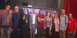 تحت رعاية “الانبا مارتيروس” عرض  الفيلم الدينى “ساكن القبور  للقديس يعقوب” فى عرضه الاول