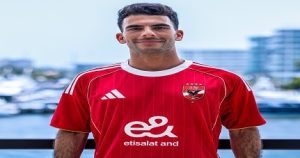 أحمد مصطفى “زيزو” وقعت للأهلى فى الفترة القانونية وظهورى بالسفارة الأمريكية كان غلطة