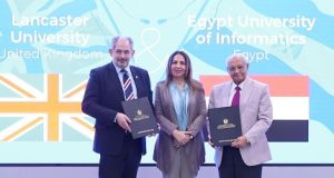 د. “أحمد حمد” القائم بأعمال رئيس جامعة مصر للمعلوماتية يوقع على اتفاق تعاون مع جامعة ” لانكستر” البريطانية