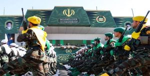 الحرس الثورى الإيرانى يحذر واشنطن: أخلوا كل المراكز الصناعية فى المنطقة