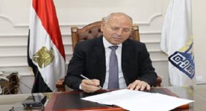 ​محافظ القاهرة يعدل تعريفة الركوب للسرفيس والنقل العام والتاكسى الأبيض