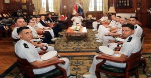 قائد القوات البحرية يستقبل وفداً من الكلية البحرية التركية
