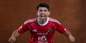 لاعب الأهلي “محمد شكرى” حققت كل البطولات مع الأهلى قبل الرحيل وهدفى الفوز بها مجددا