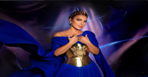 الفنانة اللبناني “نادين الراسي” ترقص أمام الفنانة “أصالة نصري” في حفل لبنان