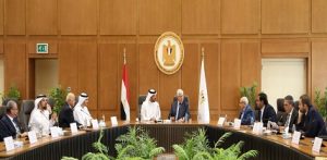وزير التعليم العالي يبحث سبل التعاون مع نائب حاكم الشارقة ورئيس جامعة الشارقة