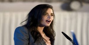 ايران تخترق هاتف وزيرة العدل السابقة “ييليت شاكيد” بحكومة الاحتلال الإسرائيلي
