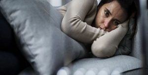 كيف تؤثر الاصابة بـ”الاكتئاب” على صحتك البدنية