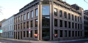 البنك المركزى النرويجى يخفض معدل الفائدة إلى 4.0%