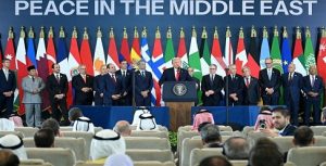 الرئيس الأمريكي “دونالد ترامب” على دول المنطقة الانضمام إلى الاتفاق الإبراهيمي ..لا أعذار بعد الآن