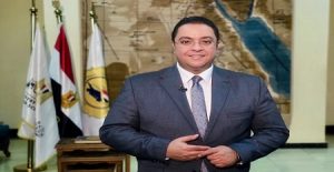 الدكتور “السيد قنديل” رئيس جامعة حلوان يهنئ الدكتور “كريم همام” بتجديد ندبه للعمل مستشارًا للوزير للأنشطة الطلابية ومديرًا لمعهد إعداد القادة بحلوان