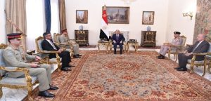 رئيس أركان الجيش الباكستاني يثمن جهود مصر في إنهاء الكارثة الإنسانية بـ غزة