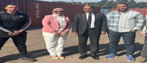 رجال جمارك ميناء العين السخنه برئاسة “حسام على جاد المولى” تتمكن من ضبط محاولة تهريب كميات ضخمة من الصواريخ والشماريخ ومنشطات جنسية
