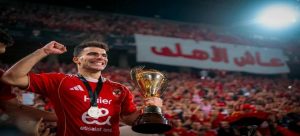 الأهلي يطالب اتحاد الكرة بردع المتجاوزين في حق لاعبنا «زيزو».. واستعادة حقوقه الأدبية