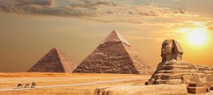 مصر تستعد للإعلان عن “كشف أثري كبير” داخل “هرم خوفو”