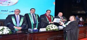 بحضور رئيس الجامعة ونوابه .. صيدلة القاهرة تحتفل بتخريج الدفعة 196 بكالوريوس
