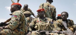 جيش جنوب السودان يأمر المدنيين بإخلاء مناطق المعارضة مع تصاعد القتال شرقي البلاد