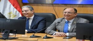 الدكتور طارق سعدة نقيب الاعلاميين يتحدث لطلاب جامعة حلوان عن التضليل الإعلامي في عصر تقنيات “الذكاء الاصطناعي”