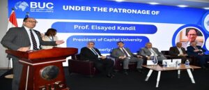 الدكتور “السيد قنديل” رئيس جامعة العاصمة في قمة التكنولوجيا والأعمال الدولية 2025 ..