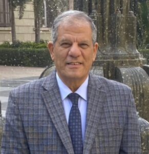 وزير التعليم العالي والبحث العلمي يصدر قرارًا بتجديد ندب الدكتور جمال محمد هاشم مستشارًا للوزير لشؤون المعاهد العالية الخاصة