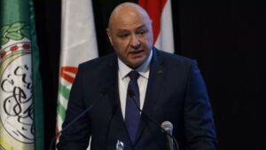 الرئيس اللبناني: قرار حصر السلاح اتخذ وشبح الحرب بات بعيدا