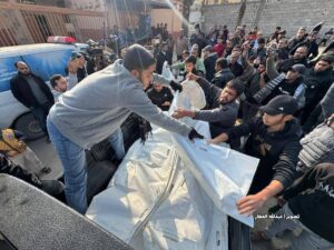 بعد عامين.. انتشال 25 فلسطينيا من منزل عائلة “الأسطل” بخان يونس جنوبي قطاع غزة