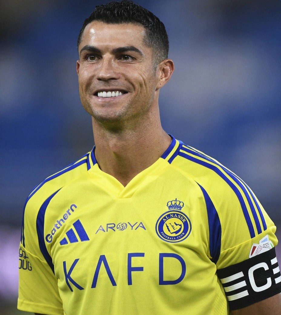 “كريستيانو رونالدو” يكشف عن حلمه في 2026