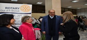 جامعة العاصمة تنظم معرضًا خيريًا للملابس بالتعاون مع نادي روتاري الشروق وإنرويل الشروق