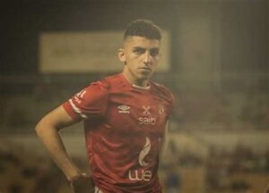 الاعب احمد نبيل كوكا يشتكى من الام فى الحوض ويخضع لبرنامج تأهيلى لتجهيزه للعودة الى المشاركه الجماعية كما قال طبيب الاهلى