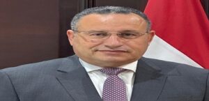 وزير التعليم العالي يوجه بتعليق الدراسة حضورياً بالجامعات والمعاهد واستمرارها بنظام التعليم الأونلاين يومي الأربعاء والخميس