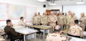 رئيس الأركان يتفقد الأكاديمية العسكرية للدراسات العليا والإستراتيجية