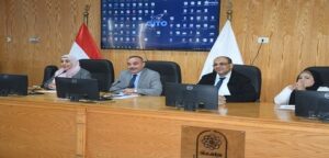 الدكتور “السيد قنديل” رئيس جامعة العاصمة يهنئ السادة الإداريين بالجامعة بمناسبة شهر رمضان ويوجه بصرف المستحقات وتعزيز التحول الرقمي