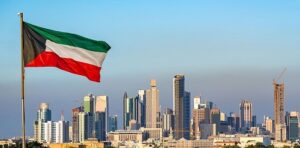 خروج 7 خطوط كهرباء عن الخدمة في الكويت بسبب شظايا.. وفرق الطوارئ تتحرك لإعادة التيار