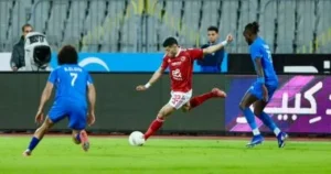 فاز الاهلى فوزا مستحقا على نظيره سموحة بهدف دون رد فى بطولة الدورى المصرى الممتاز