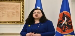 رئيسة كوسوفو “فيوسا عثمانى” تحل البرلمان وتدعو إلى انتخابات تشريعية مبكرة
