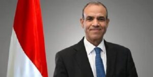وزير الخارجية “بدر عبد العاطى” يبحث مع وزراء خارجية الإمارات والكويت وإيطاليا الوضع الإقليمى