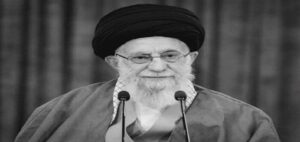 وكالة فارس الإيرانية .. زوجة المرشد الراحل “على خامنئى” على قيد الحياة