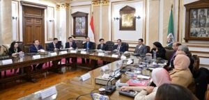 جامعة القاهرة تستقبل وفد جامعة بكين لتعزيز الشراكة الاستراتيجية ووضع الأطر النهائية لبرامج التعاون المشترك