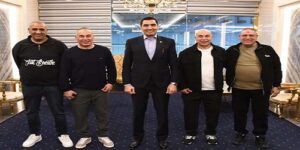 وزير الشباب والرياضة “جوهر نبيل” يلتقي الجهاز الفني للمنتخب الوطني بقيادة الكابتن “حسام حسن”