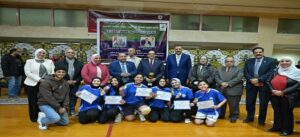 رئيس جامعة القاهرة يشارك طلاب المدن الجامعية مائدة إفطار رمضان ويكرم الفائزين ببطولة الدورة الرمضانية