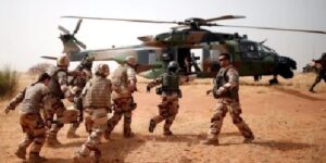 الجيش الفرنسى يعلن إصابة 6 جنود فى هجوم بطائرة مسيرة على مدينة أربيل العراقية